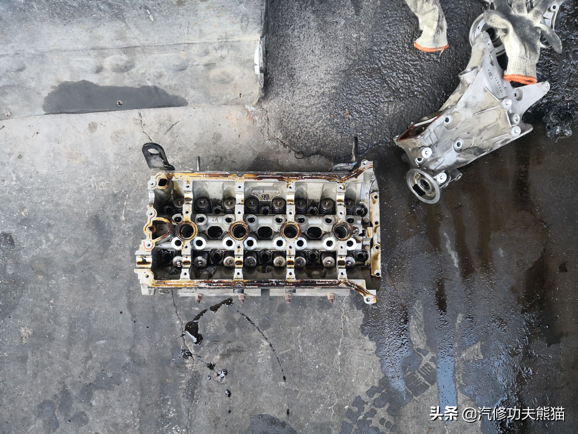 斯柯达昊锐发动机烧机油大修,18款的斯柯达为什么烧机油