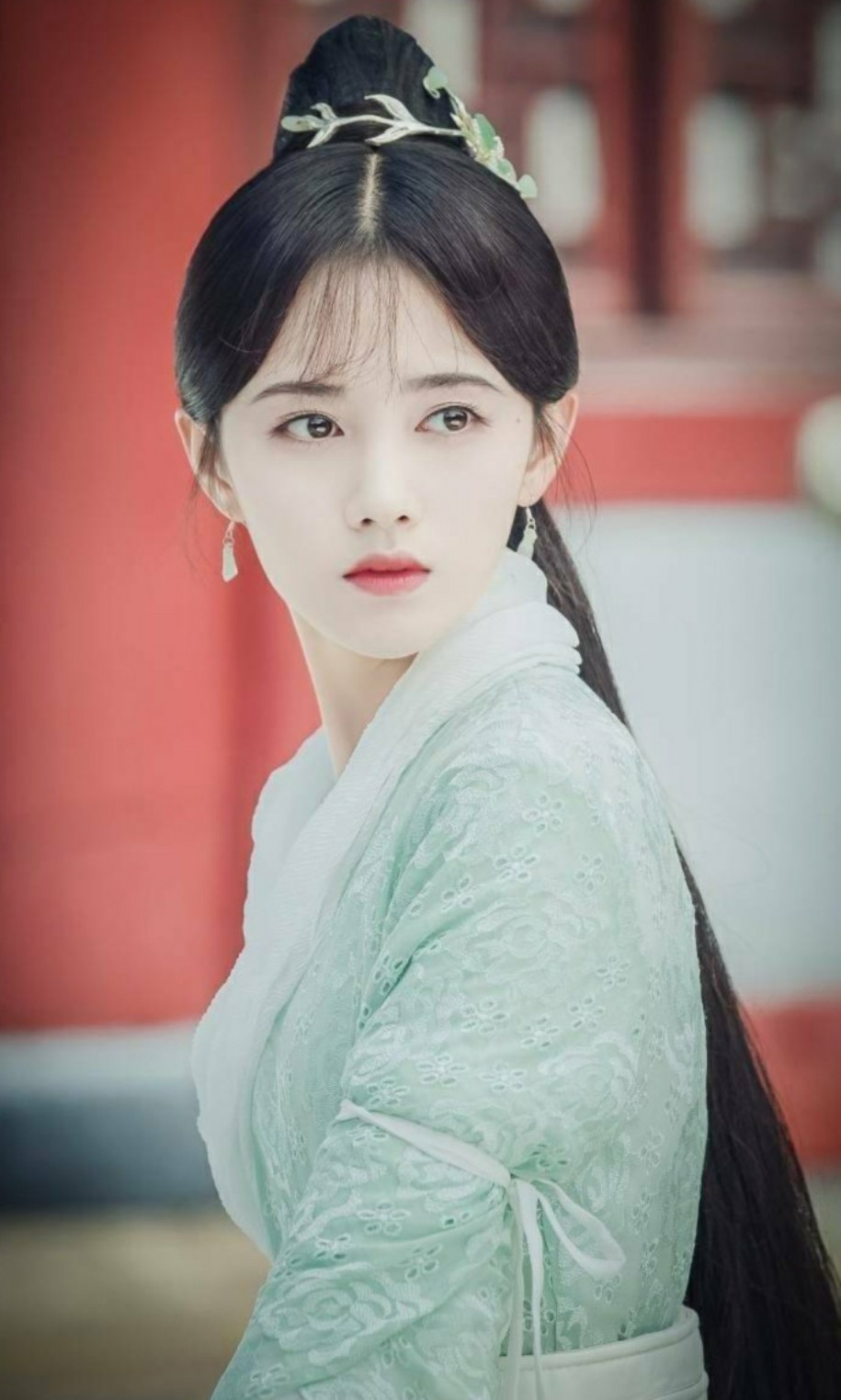 八位最惊艳的古装女子图片手绘,明星手绘壁纸古装