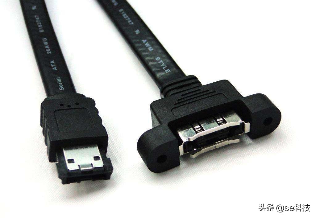 硬盘两个接口和三个接口的区别,目前主流的硬盘接口是什么接口