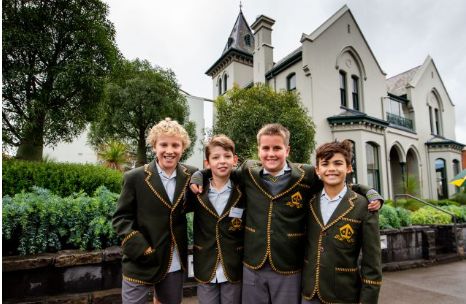 家长不给孩子买智能手表怎么办,该不该给孩子买智能手表