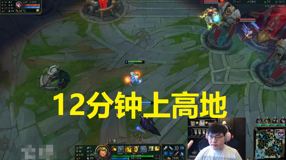 uzi拿出vn时各个主播反应,当uzi用vn的高能操作