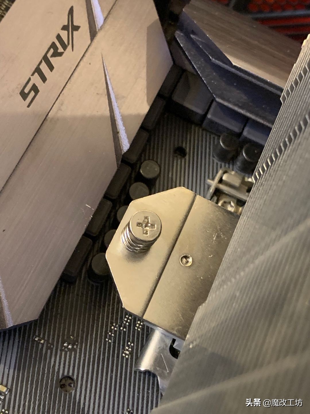 300块魔改卡,华硕b250ma魔改至强