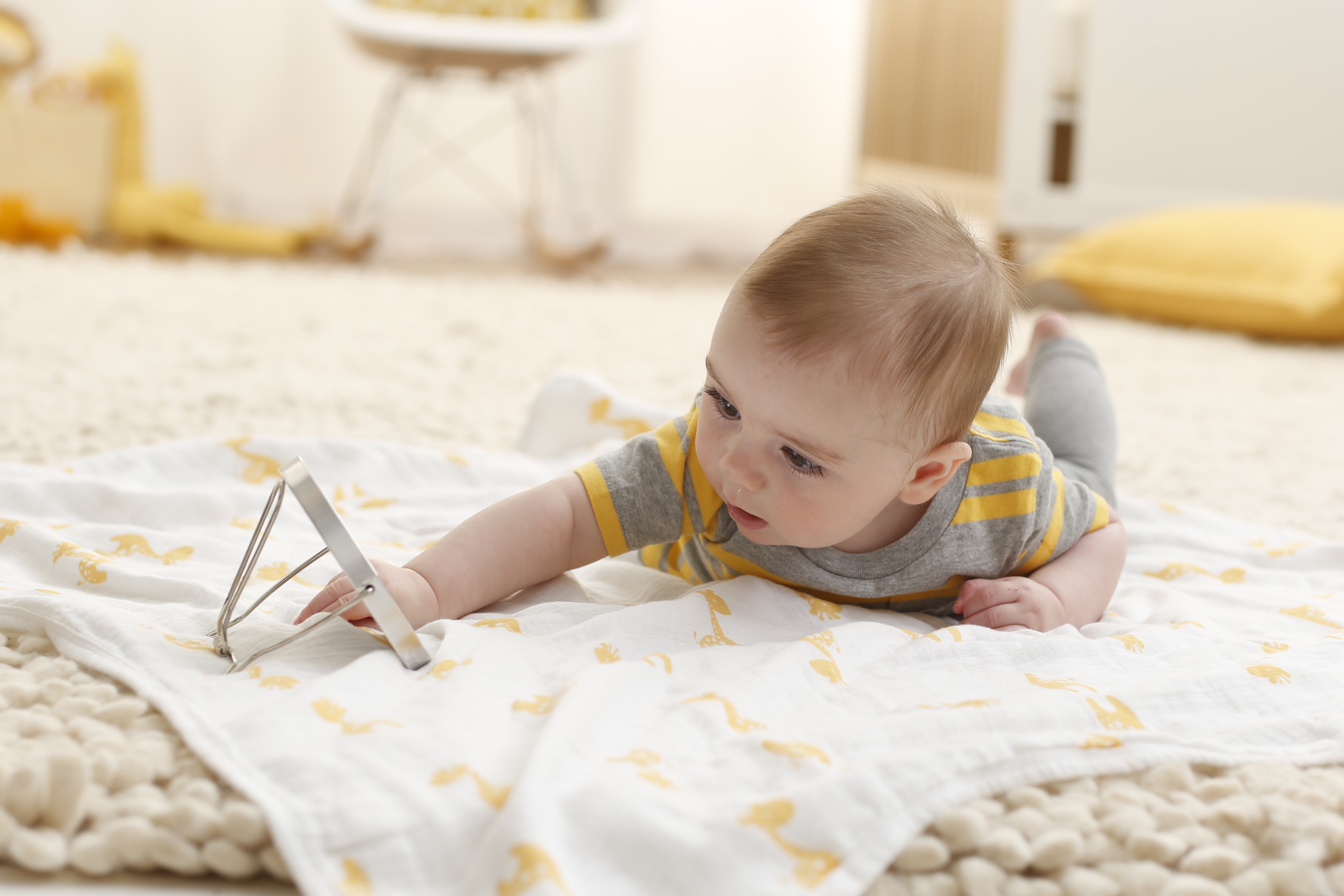 宝宝便秘可以喝美赞臣亲舒吗,美赞臣无乳糖奶粉便秘