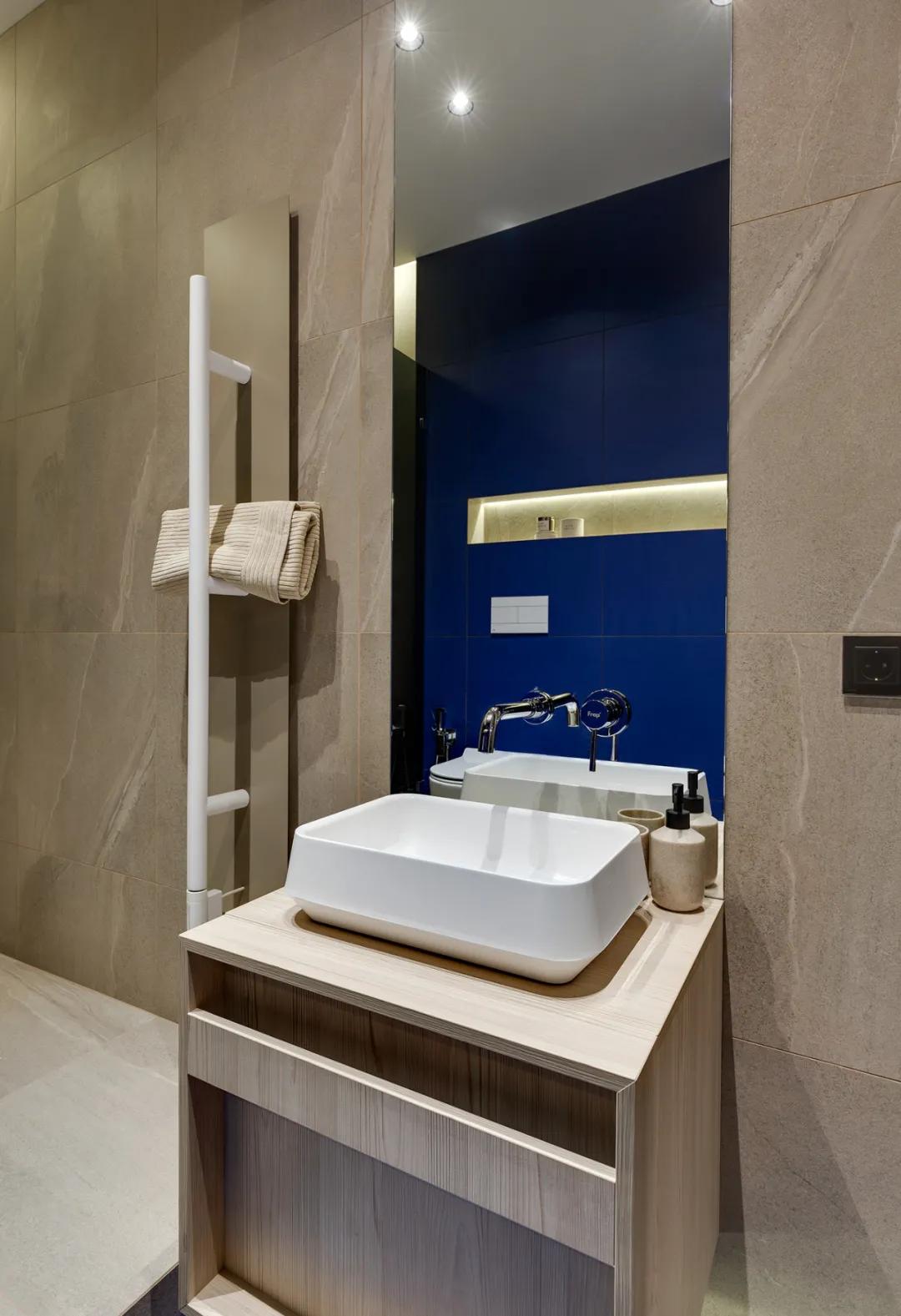 顶层挑高复式轻奢风格,香港天汇顶层复式