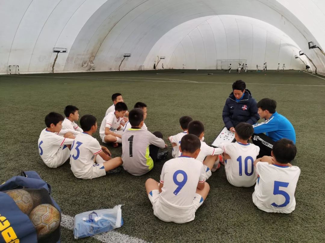 梅州客家队踢亚冠,梅州客家出征视频