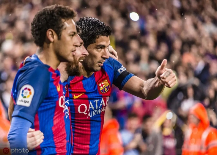 内马尔本赛季表现亮眼,内马尔10大精彩表现