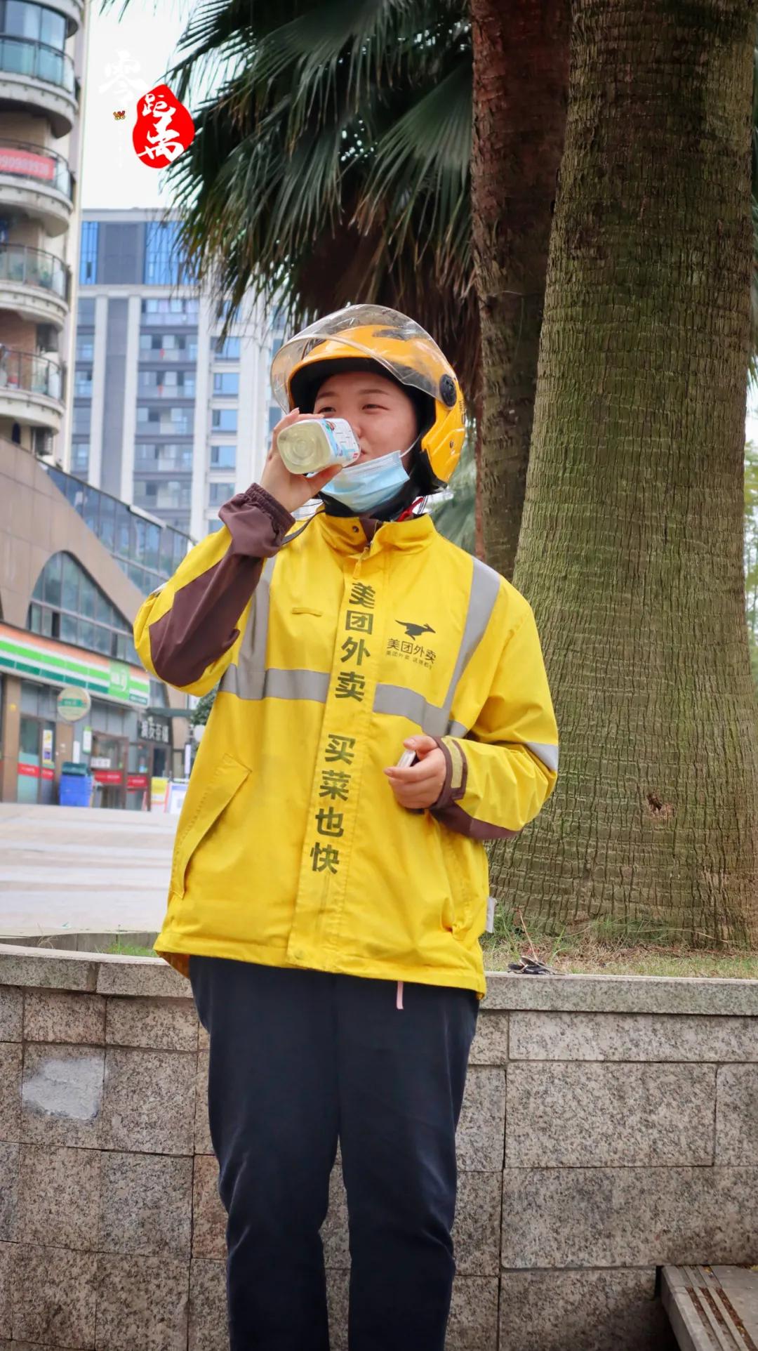 外卖小哥一个月跑了3000单,宜宾外卖小哥一个月1200单多少钱