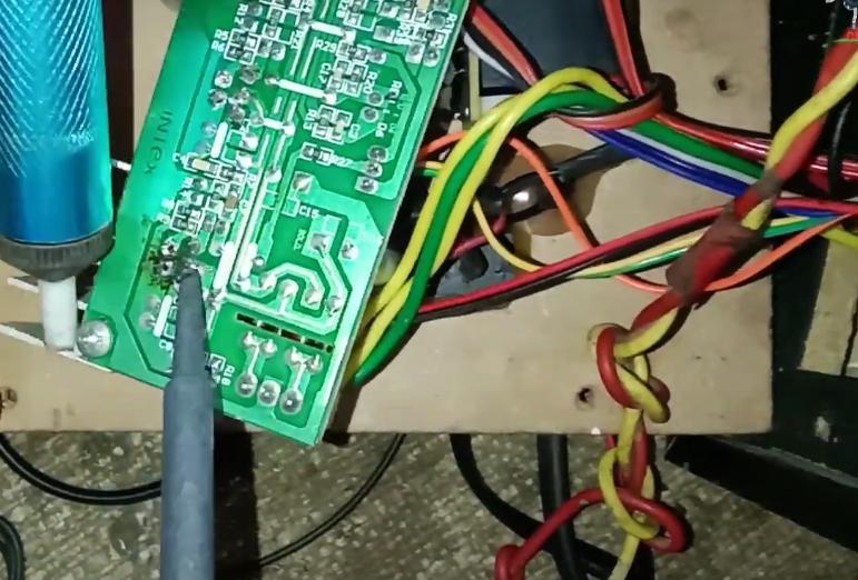 INTEXIT26504.1电脑音响，主声道无声维修，采用TDA2030A放大