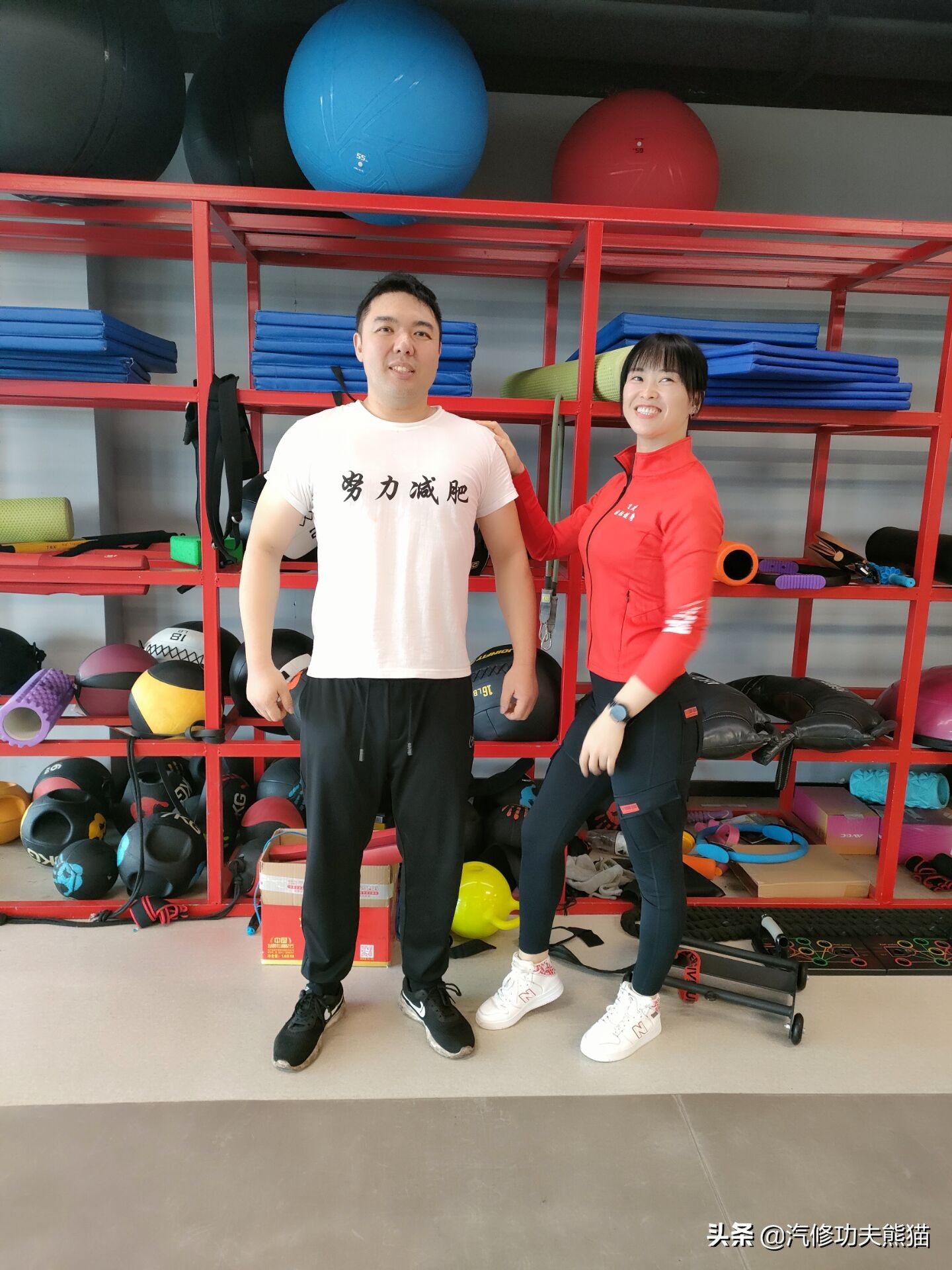 2013款奥迪a4l烧机油怎么解决,奥迪a4l突然全车无电是什么原因