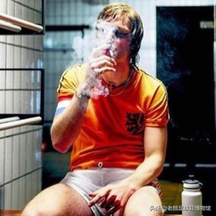 20世纪最伟大的足球教练荷兰,一代宗师功夫最强