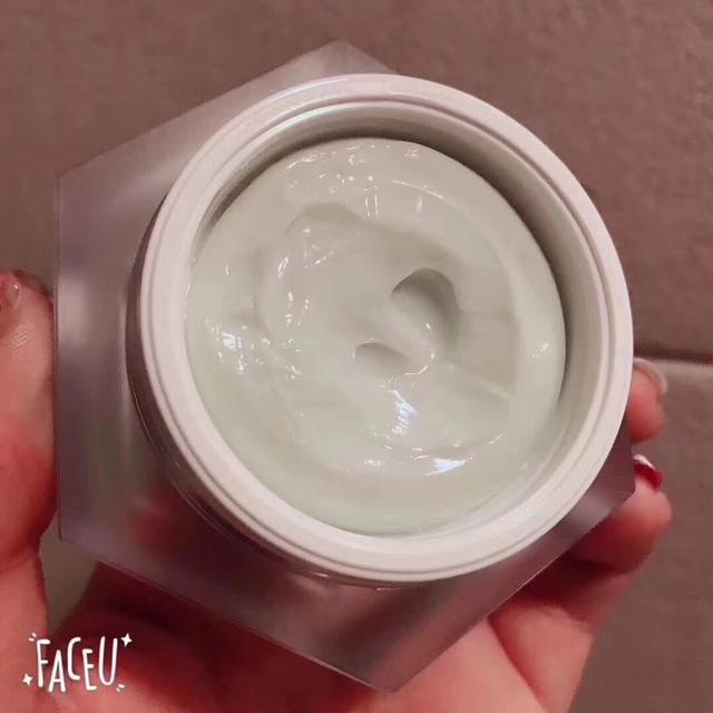 18岁面霜推荐排行榜第一名,修护紧致提拉滋润保湿好用的面霜