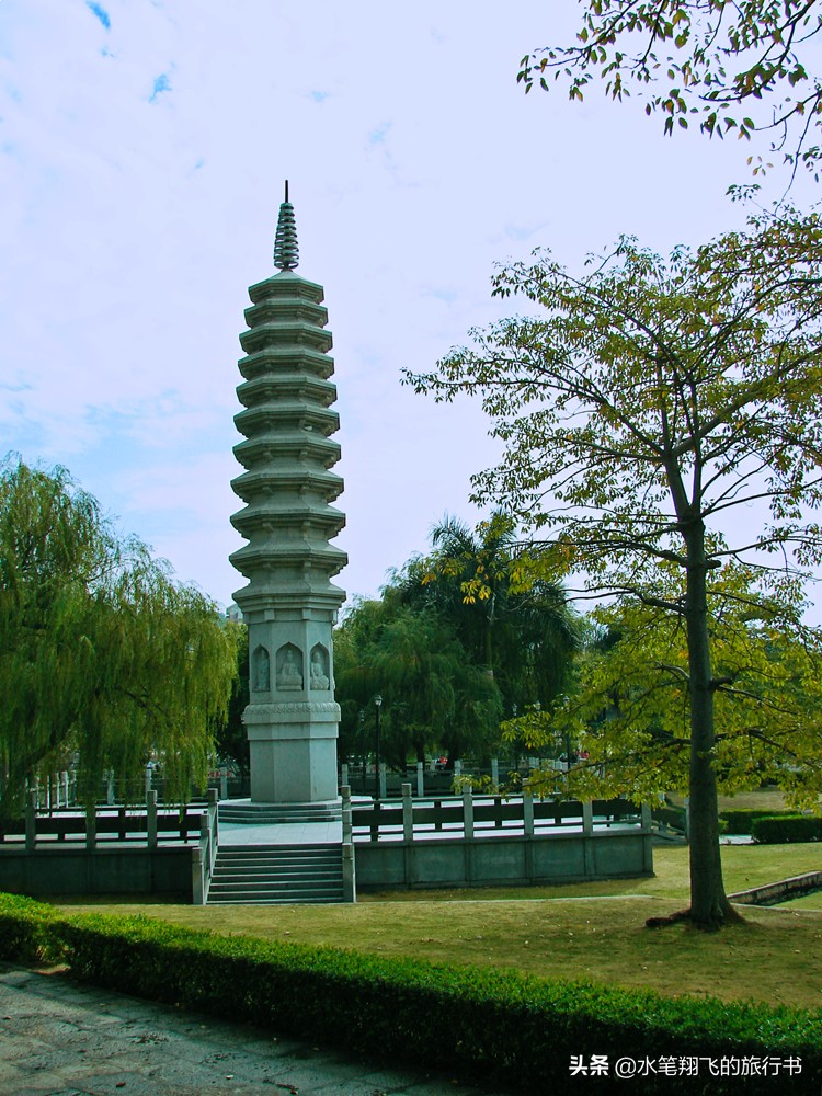 厦门有这样一个地方｜小和尚的邻居是大学生，古朴与摩登并存