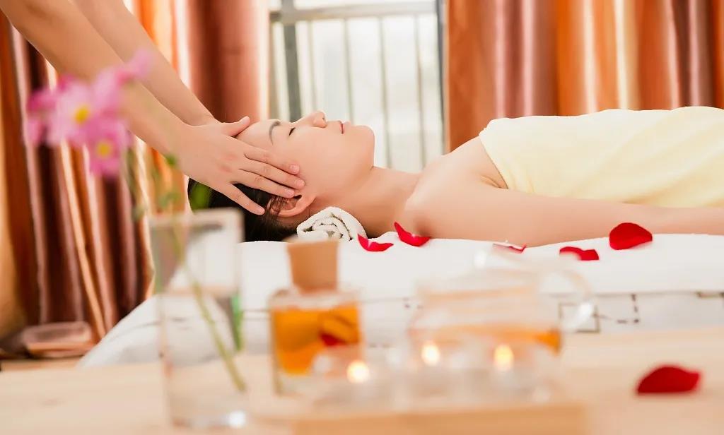 美妆博主墙裂推荐的平价爽肤水，5款学生*党**都爱的好产品