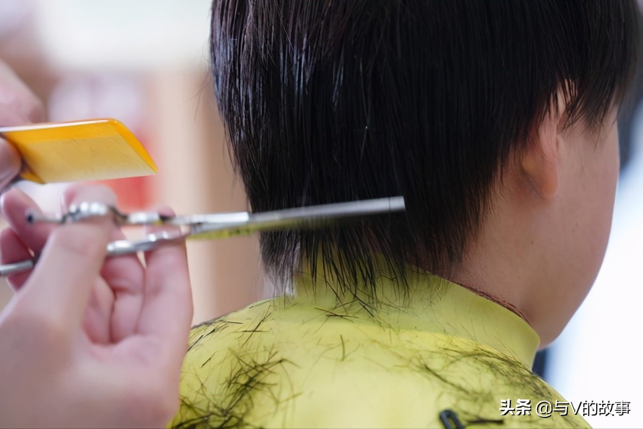 头发一直打薄还能留厚吗,头发打薄发量少怎么办