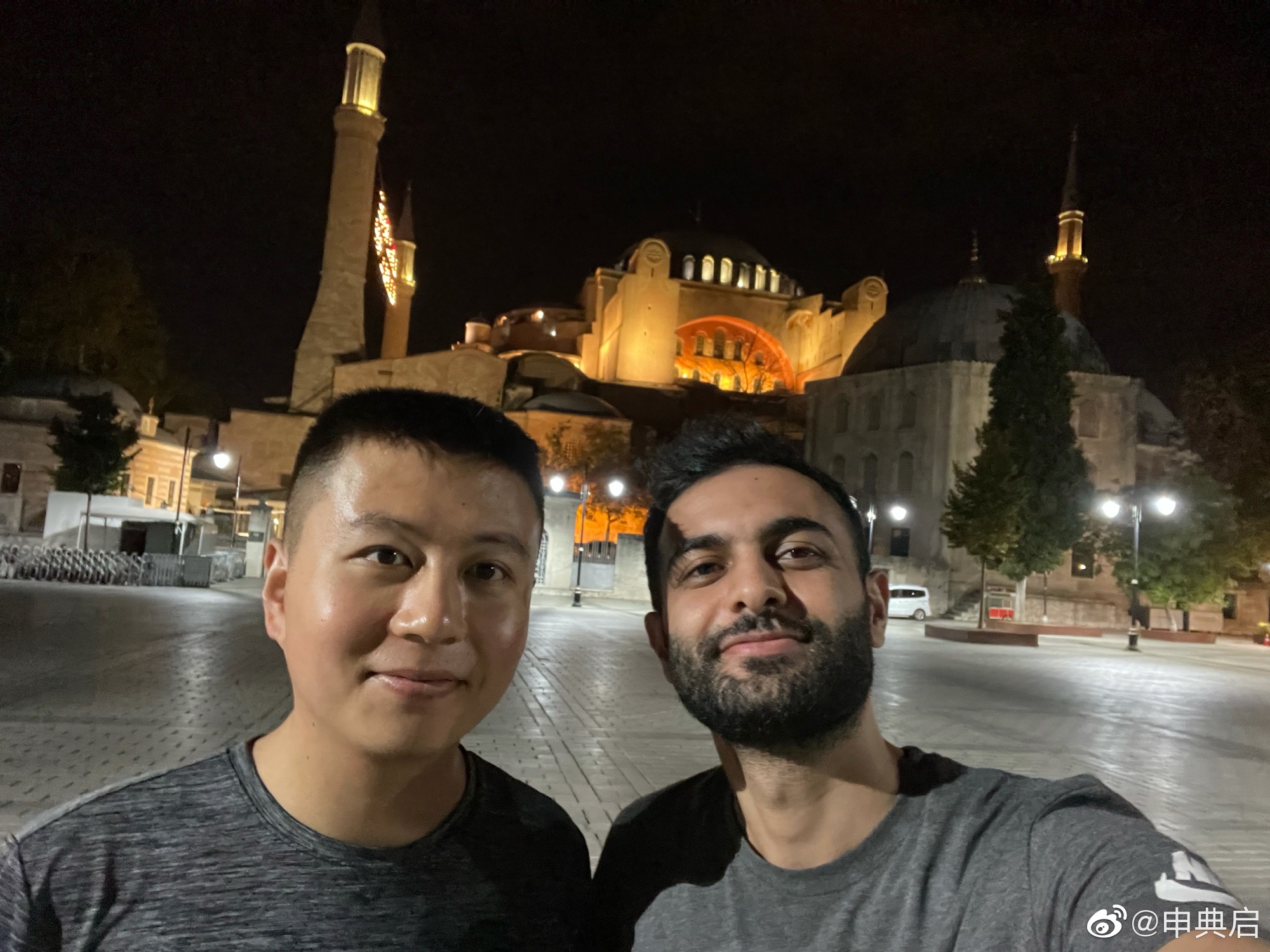 4年后再到土耳其，伊斯坦布尔更漂亮了，街上随时可喝红茶和撸猫