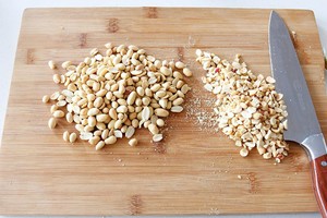 牛轧糖的做法步骤,牛轧糖不粘手做法