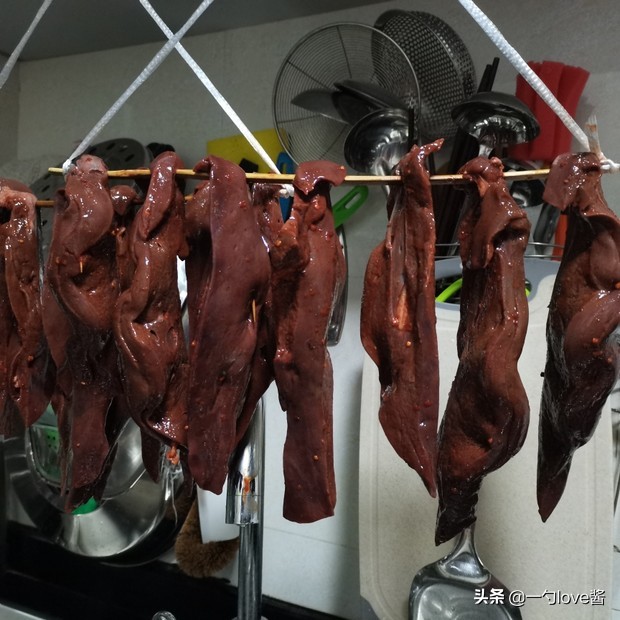 猪肝正确做法鲜嫩不老很好吃,趁天气冷再囤些美食