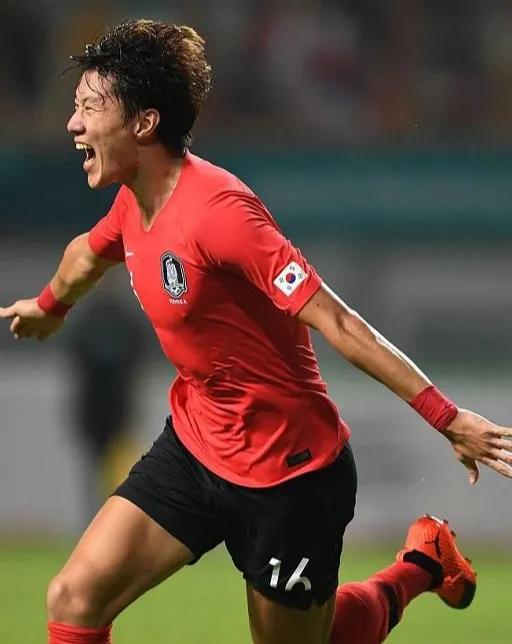 世界现在十大最强前锋,目前世界最强前锋