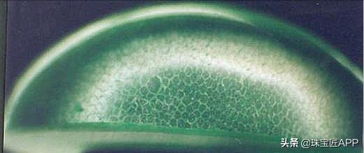 哪种宝石可能显猫眼效应,有猫眼效应却不值钱的宝石有哪些