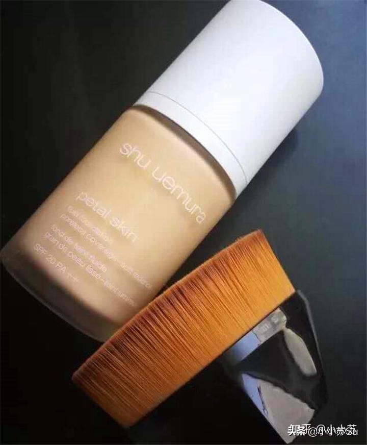 粉底液妆感轻薄,10款爆款粉底液测试