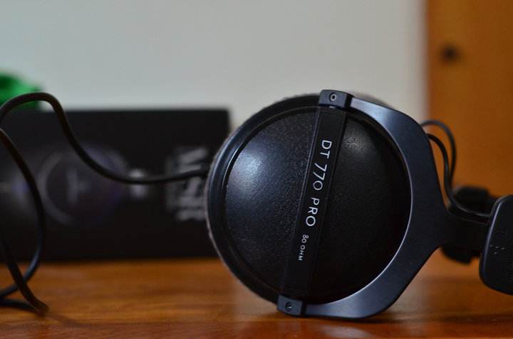 世界十大顶级耳机品牌名称,全球公认十大顶级耳机品牌在哪买