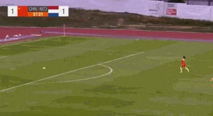 空门不进纵观足球历史,单刀空门不进集锦