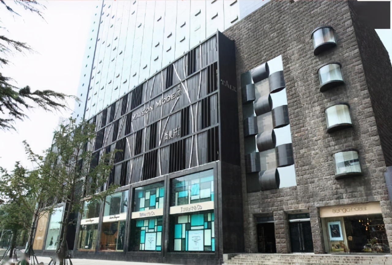 在疫情冲击下全国多地“知名商场”频现倒闭潮？