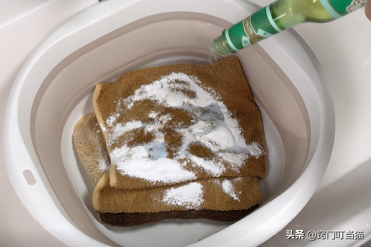 毛巾用久了就发粘怎么清除,毛巾用久了变硬有异味怎么处理