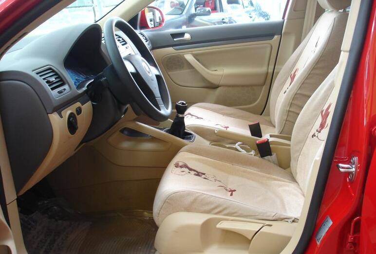 曾经的豪华品牌轿车,曾经的a级车vs现在的a级车