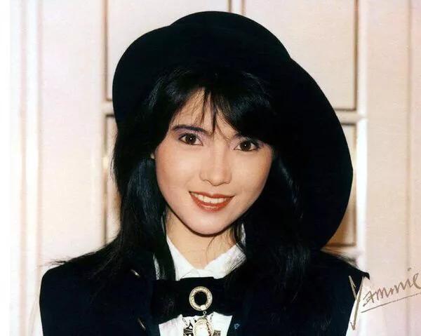 TVB的神剧之一后来两位男主先后成为影帝两女主却悄然离世