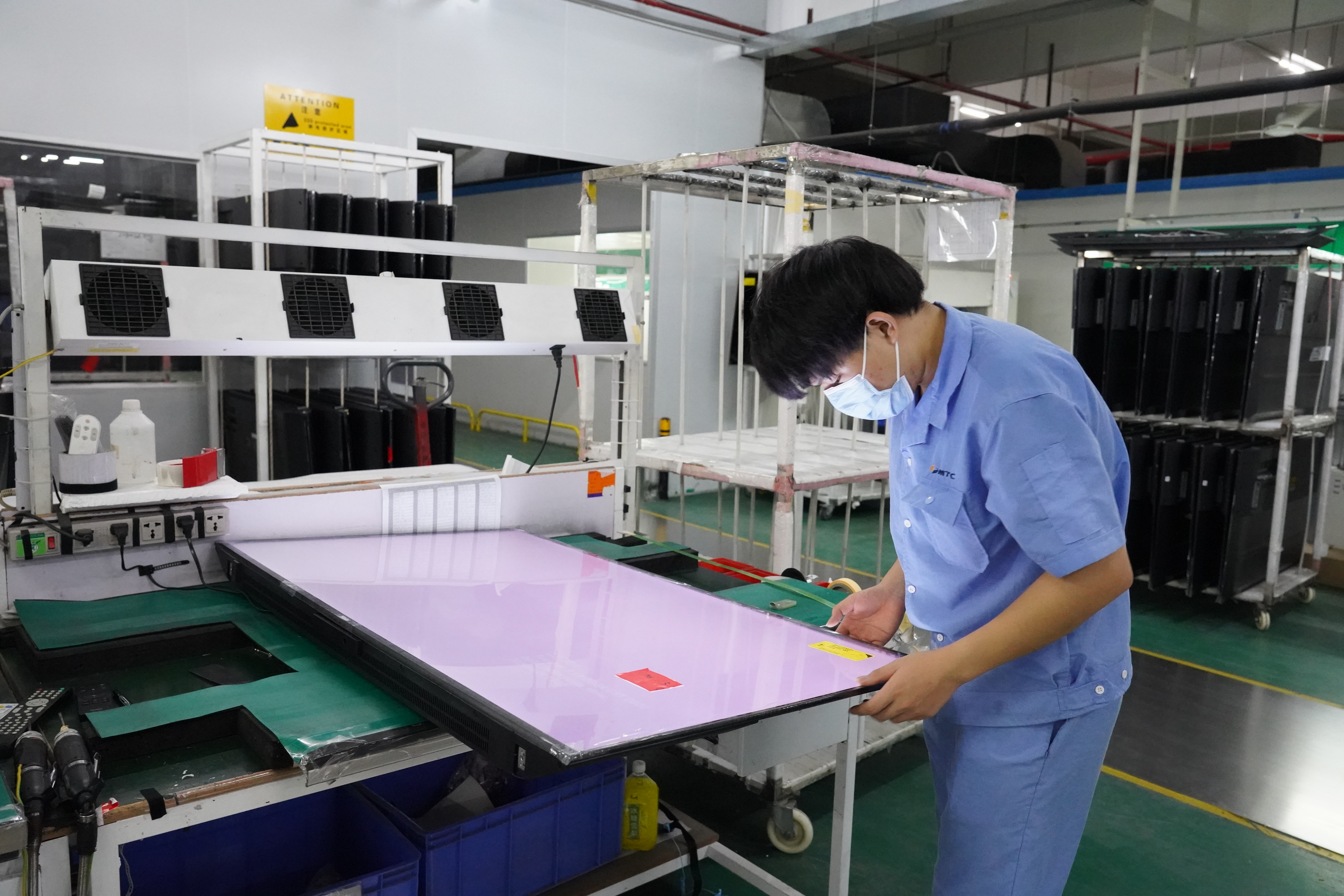 兆驰董事长顾伟的妻子,深圳兆驰集团董事长顾伟