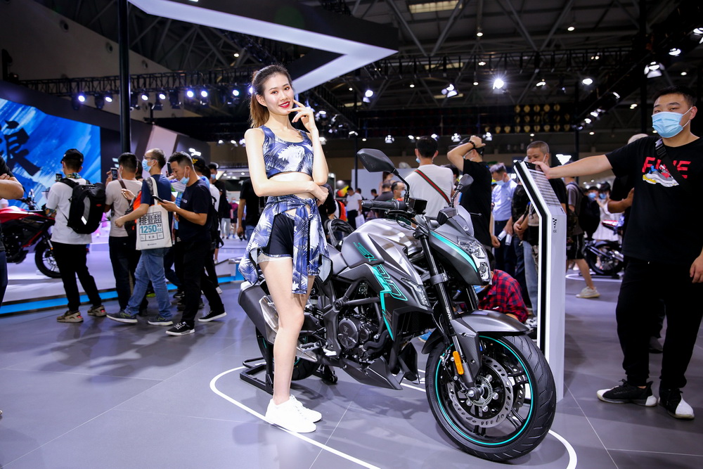 2021款隆鑫无极300r落地多少钱,新款隆鑫无极300rr评测