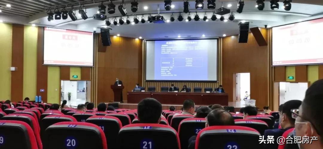 临时加价？抱团炒房？滨湖楼市太疯狂！购房者：内心有点崩溃