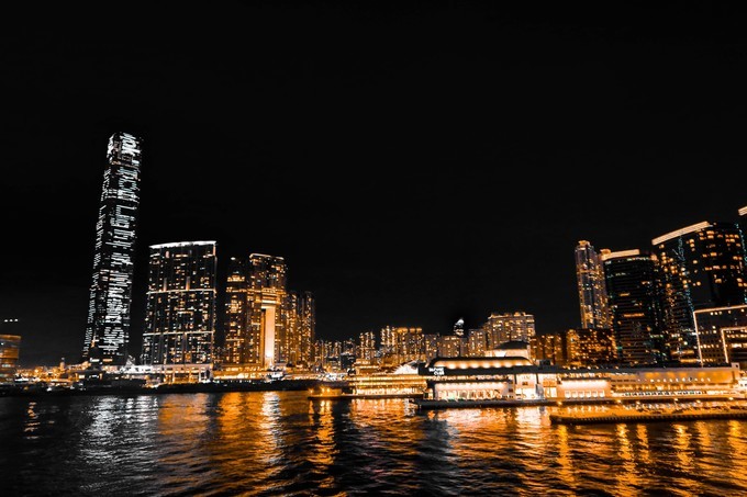 除了高铁还有什么方法去香港,哪个地方坐高铁可以去香港