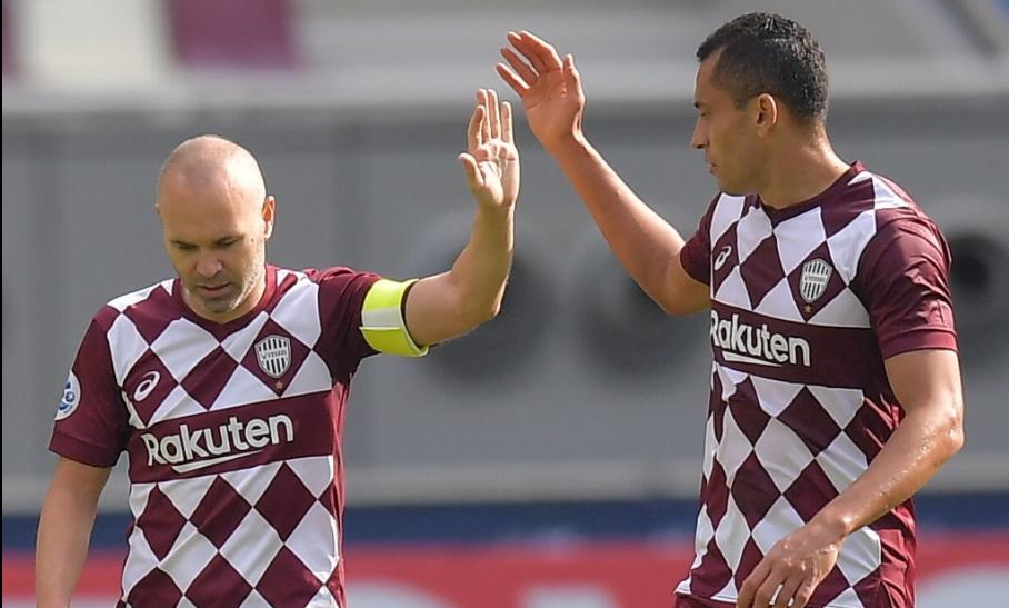 伊涅斯塔评价西班牙中场,伊涅斯塔评价梅西是最好的球员