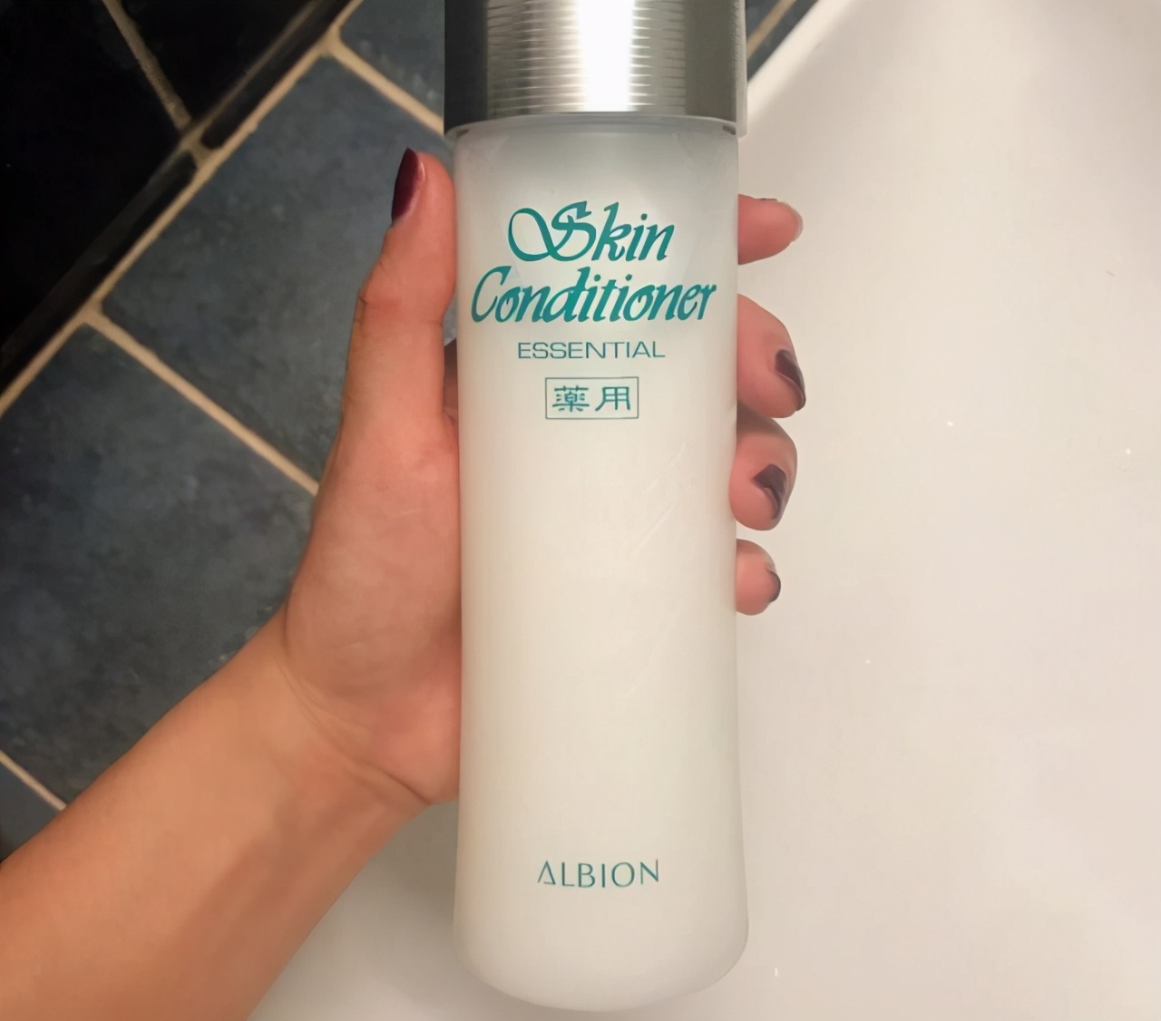 敏感肌适合用的爽肤水有哪些牌子,敏感皮肤高效补水保湿滋润爽肤水