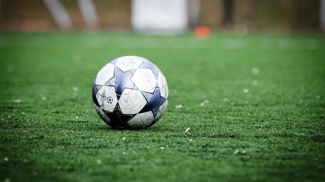 中国职工足球联赛直播,中国足球最新头条新闻直播