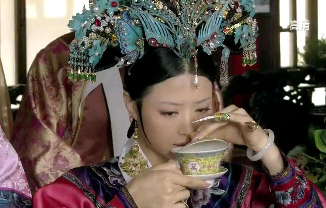 一顶凤冠需要多少翠鸟,一顶凤冠述说一段历史