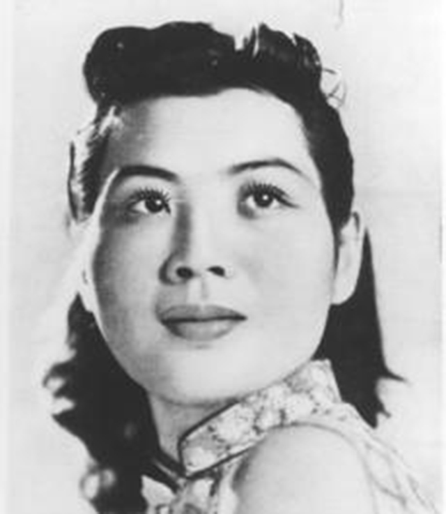 英达的姑奶奶,英茵是英达的姑奶奶