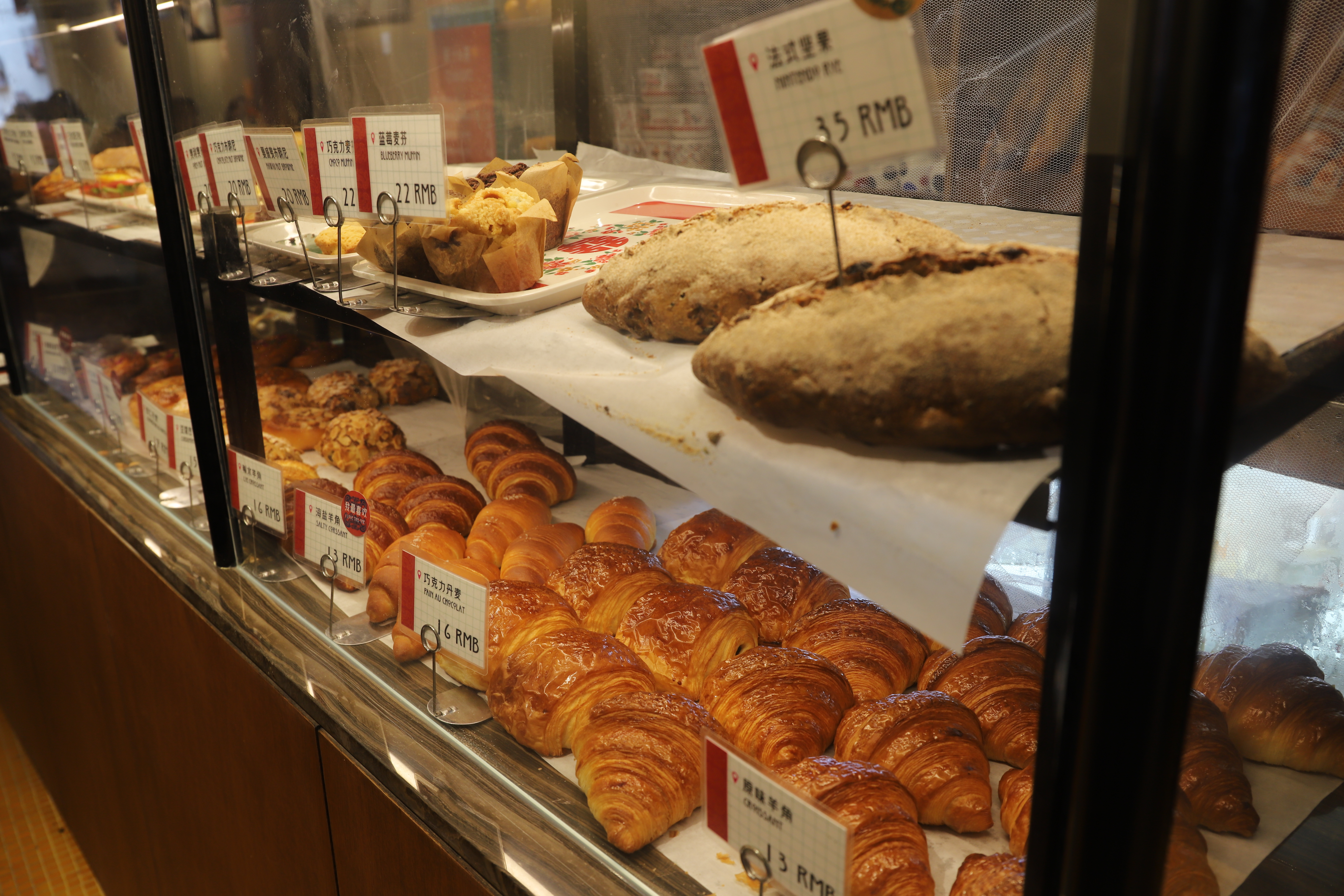 上海优美西点怎么学,上海优美西点烘焙学校学员拍摄