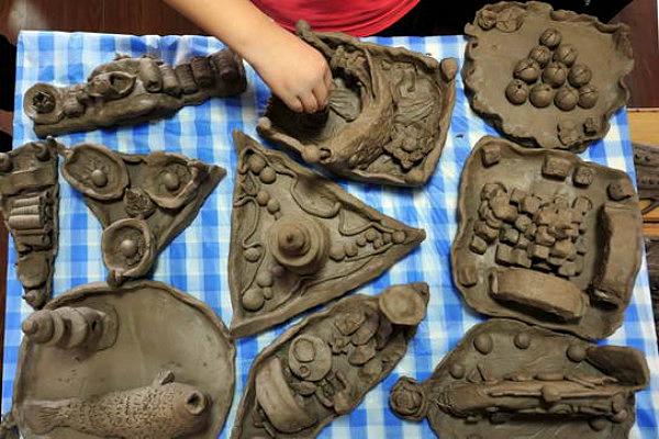 带孩子去做陶艺对孩子有什么帮助,陶艺可以培养孩子哪些能力