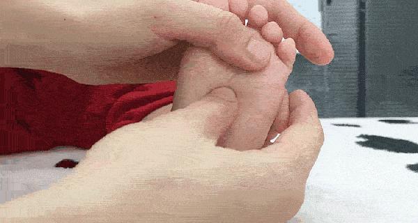 小儿推拿21种手法合集，轻松解决各种常见病
