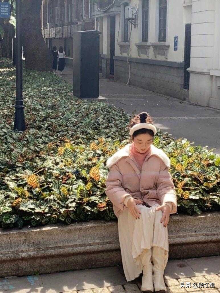 粉色的4种穿搭方法温柔又优雅,穿搭粉色的最佳配色