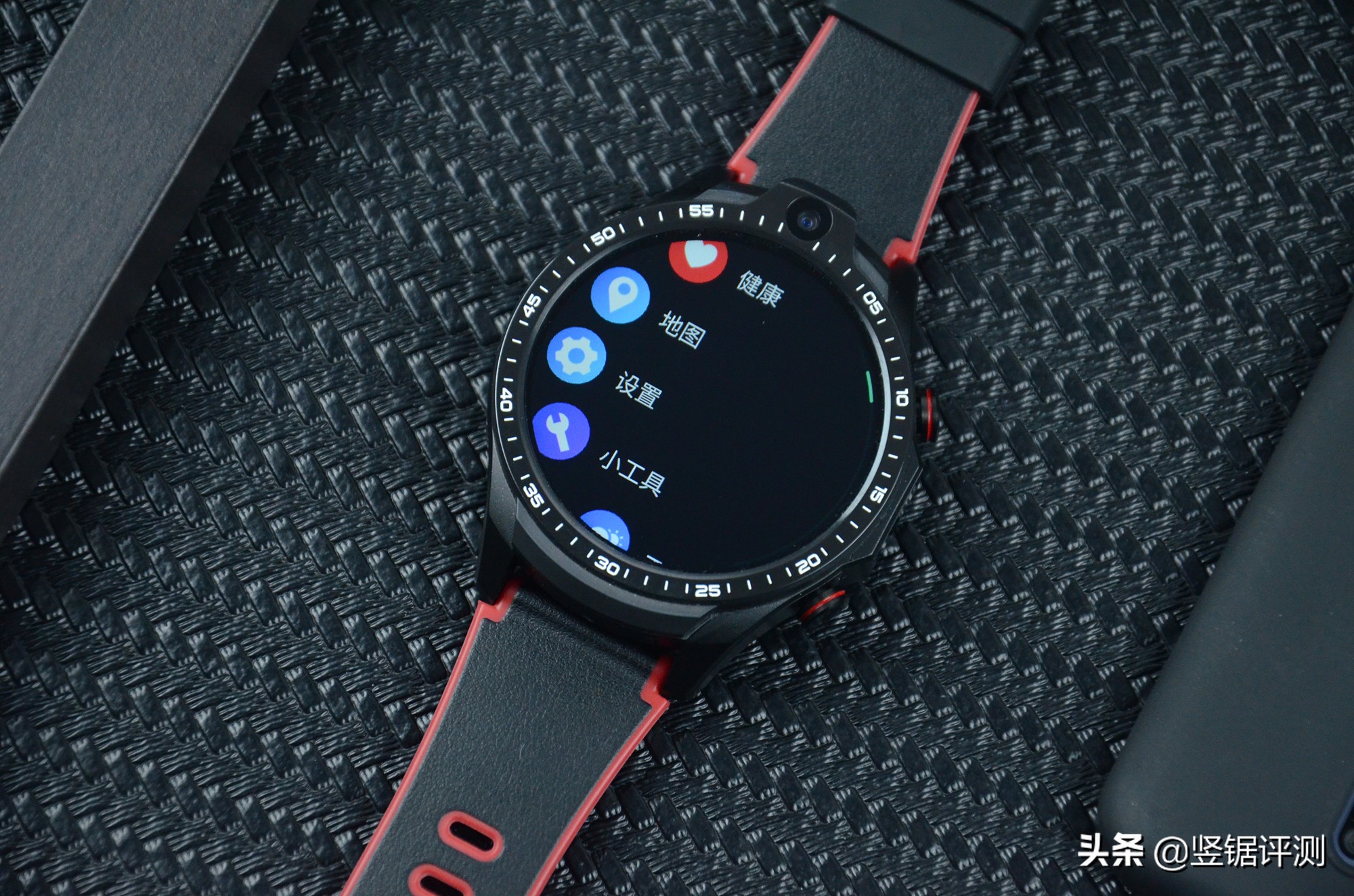jeep黑骑士智能手表值不值得入手,jeep黑骑士fx1和fx3智能手表区别