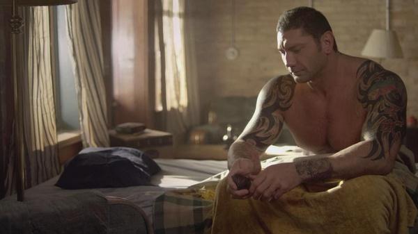 野兽巴蒂斯塔手臂被扭断,野兽巴蒂斯塔被暴打