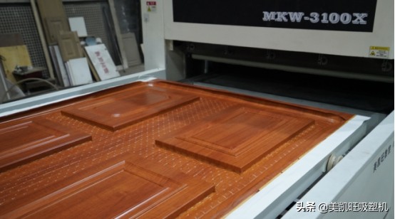 模压门橱柜的优缺点有哪些,橱柜模压工艺介绍