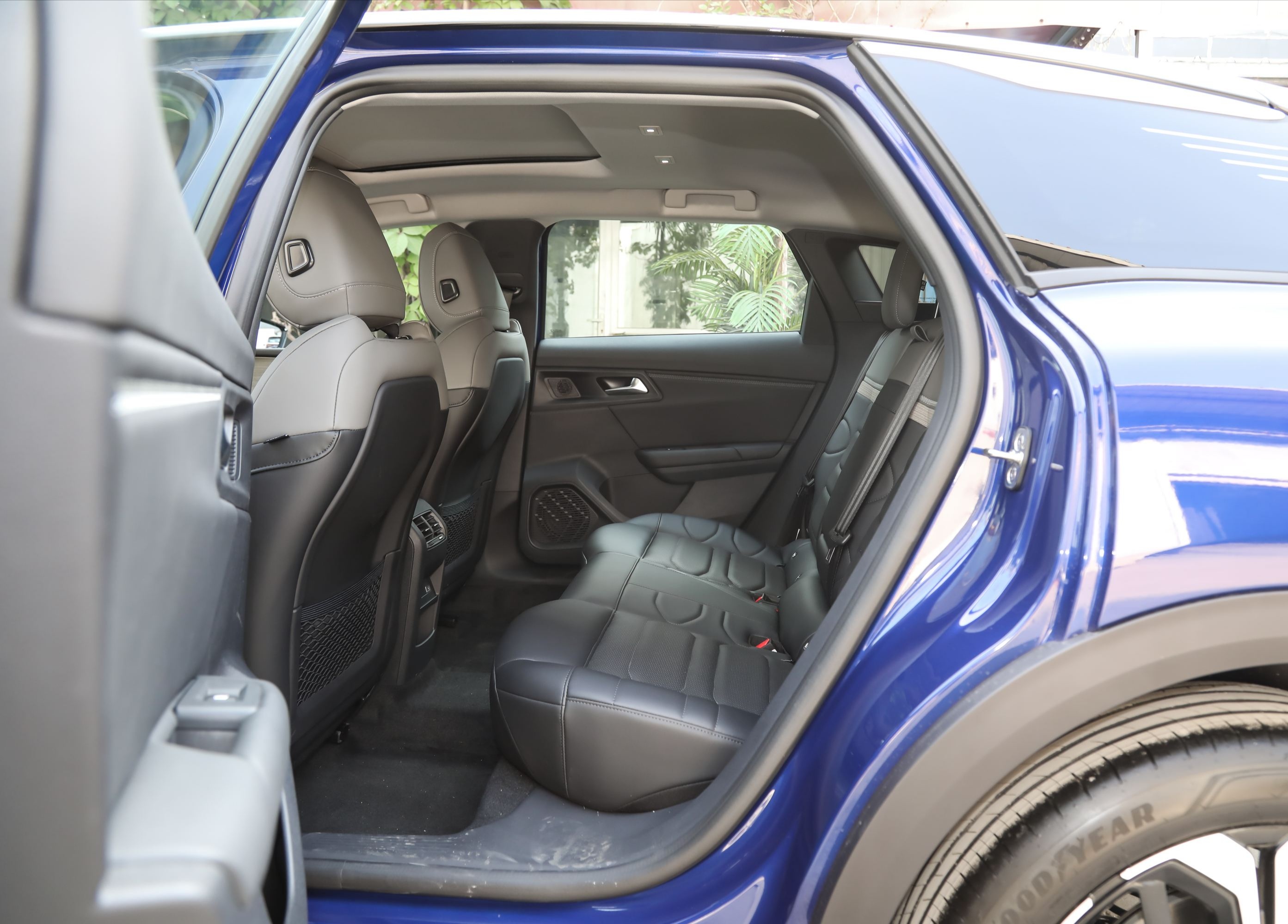 凡尔赛c5x哪款车最值得购买,自驾游旅行车哪个最好