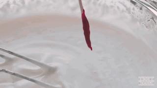 不用去韩国排队,也能吃到火爆的ins的LeBreakLab草莓蛋糕卷