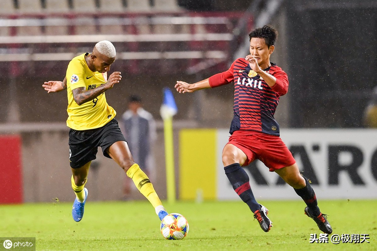 五星红旗迎风飘扬比赛,五星红旗迎风飘扬亚洲杯