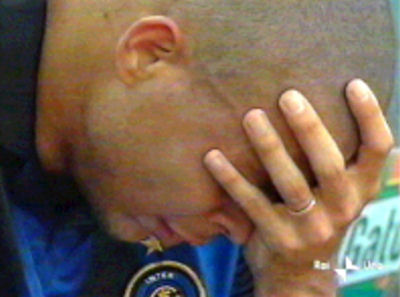 外星人罗纳尔多2002,世界足坛传奇巨星外星人罗纳尔多